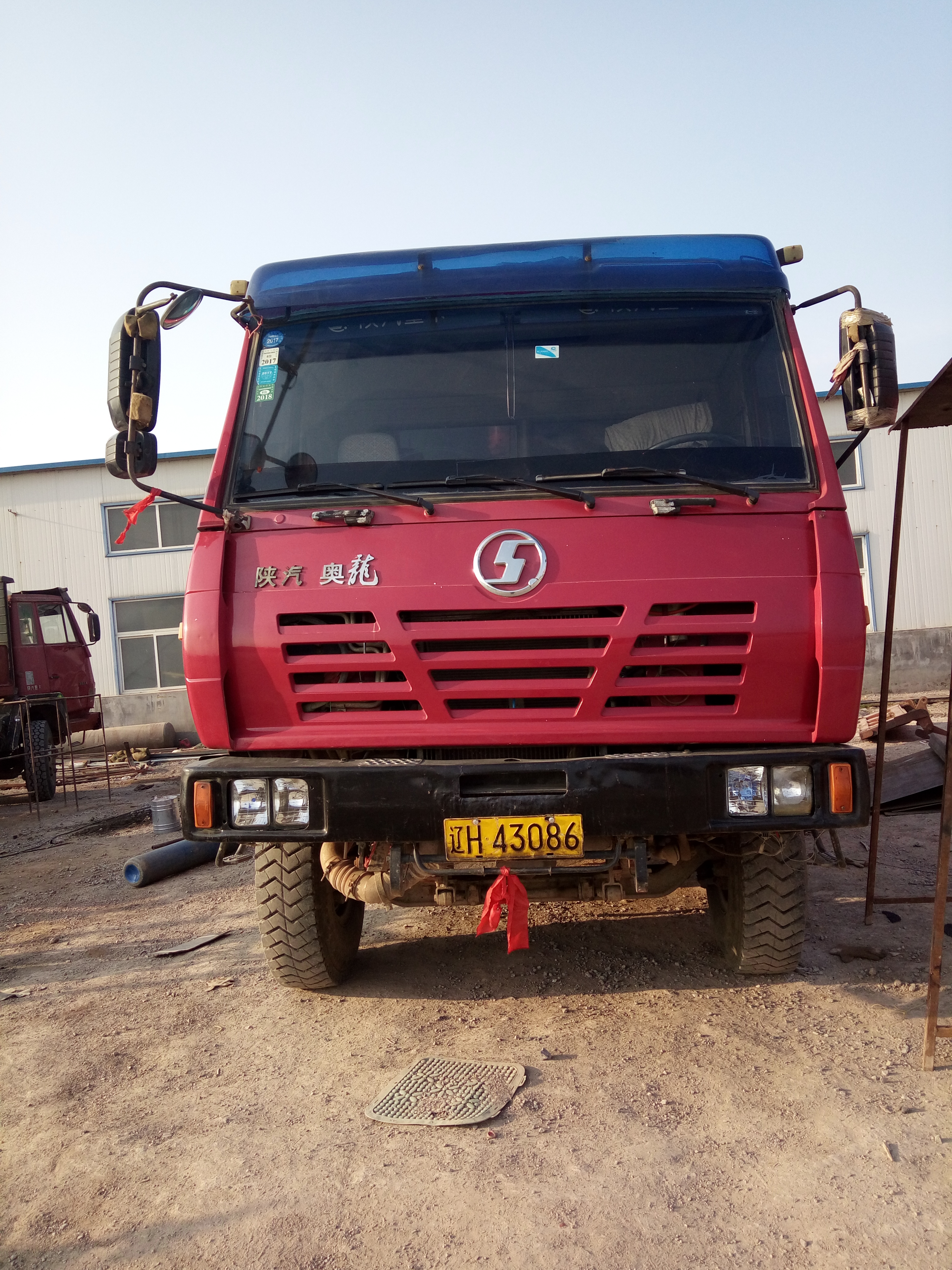 陕汽奥龙重卡290马力6x458米自卸车sx3255br384