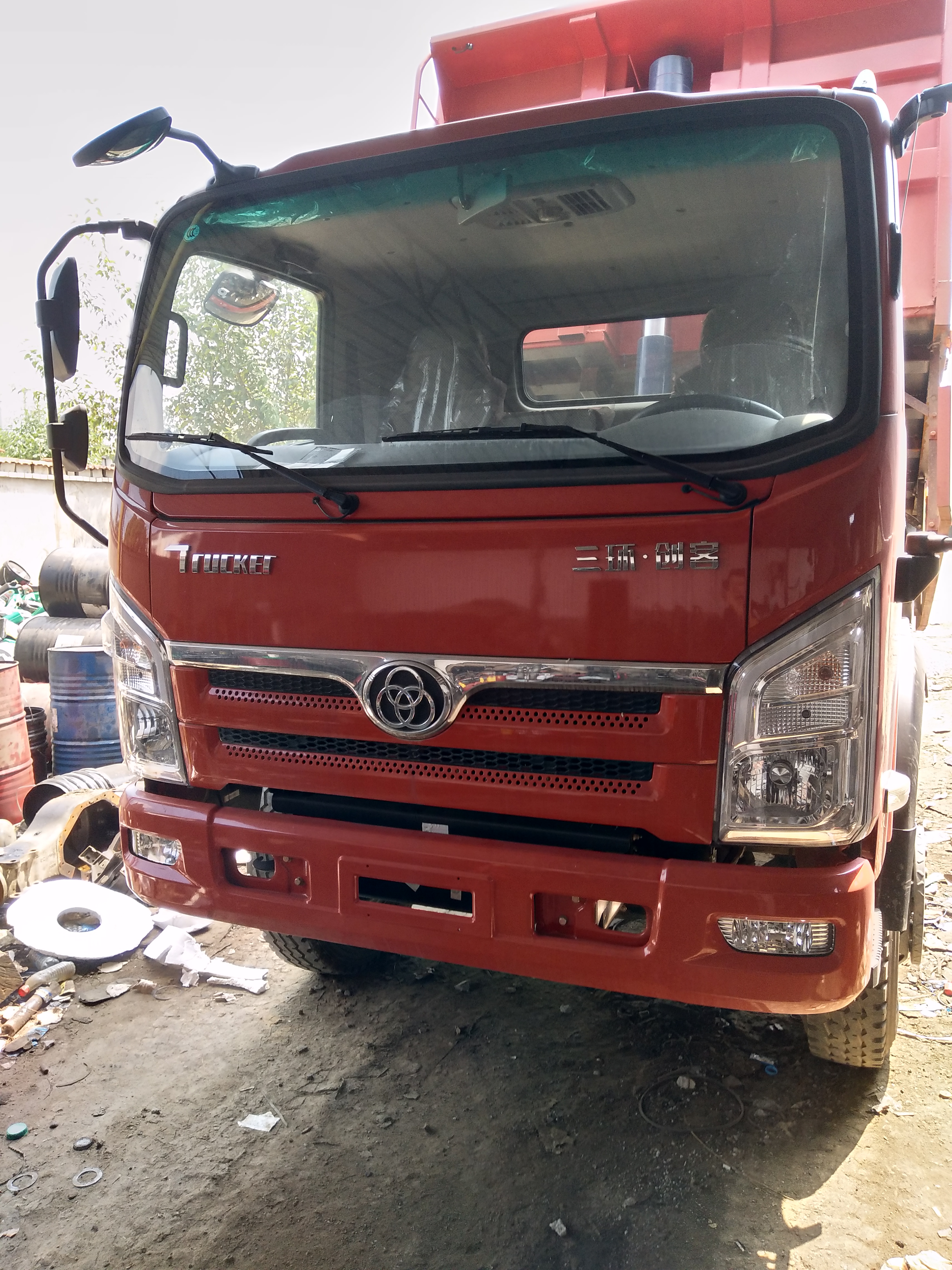 三环十通 t3创客 160马力 4x2 4米自卸车(stq3121l03y2n5)