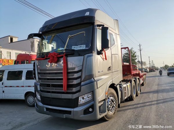 江淮 格尔发k7w重卡 舒适版 510马力 6x4牵引车(hfc4252p13k8e33s8qv)