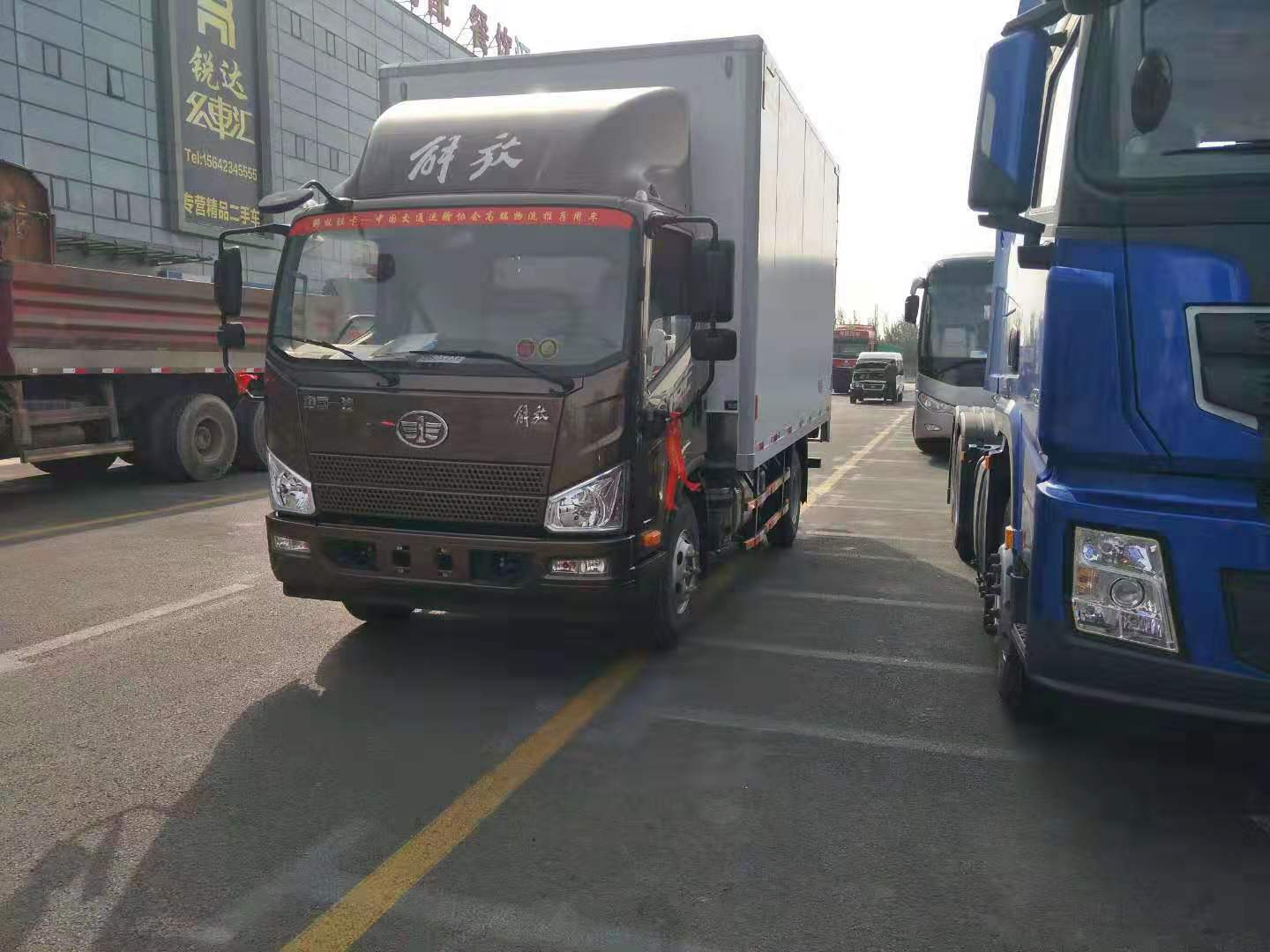 解放 J6F 160马力 4.21米单排厢式轻卡(CA2049XXYP40K2L1T5E5A84)口碑