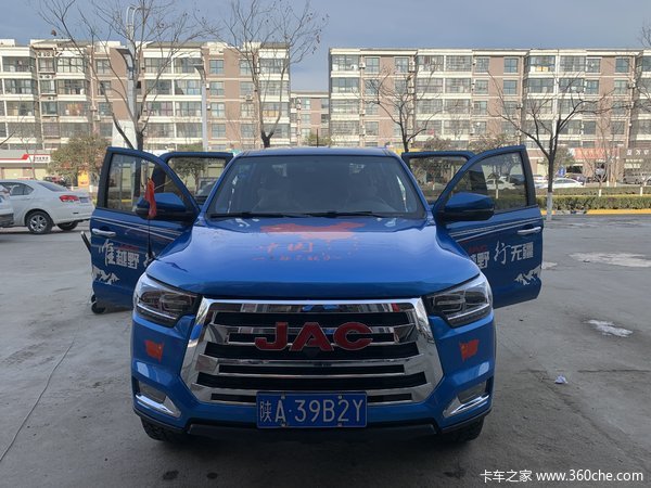 江淮T8 2019款 探索版尊贵型 2.0T柴油 139马力 四驱 标双排皮卡口碑