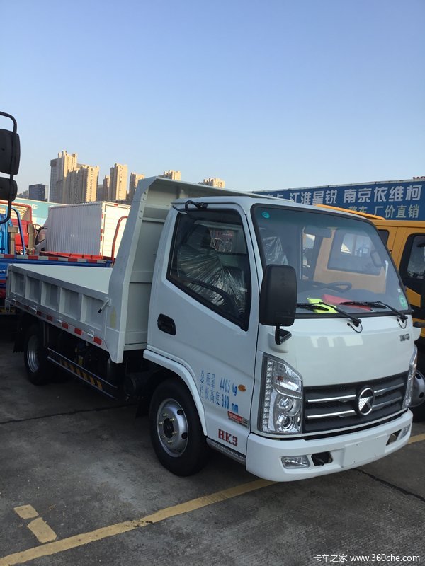 凯马hk3金运卡95马力4x2318米自卸车kmc3040ha26d5