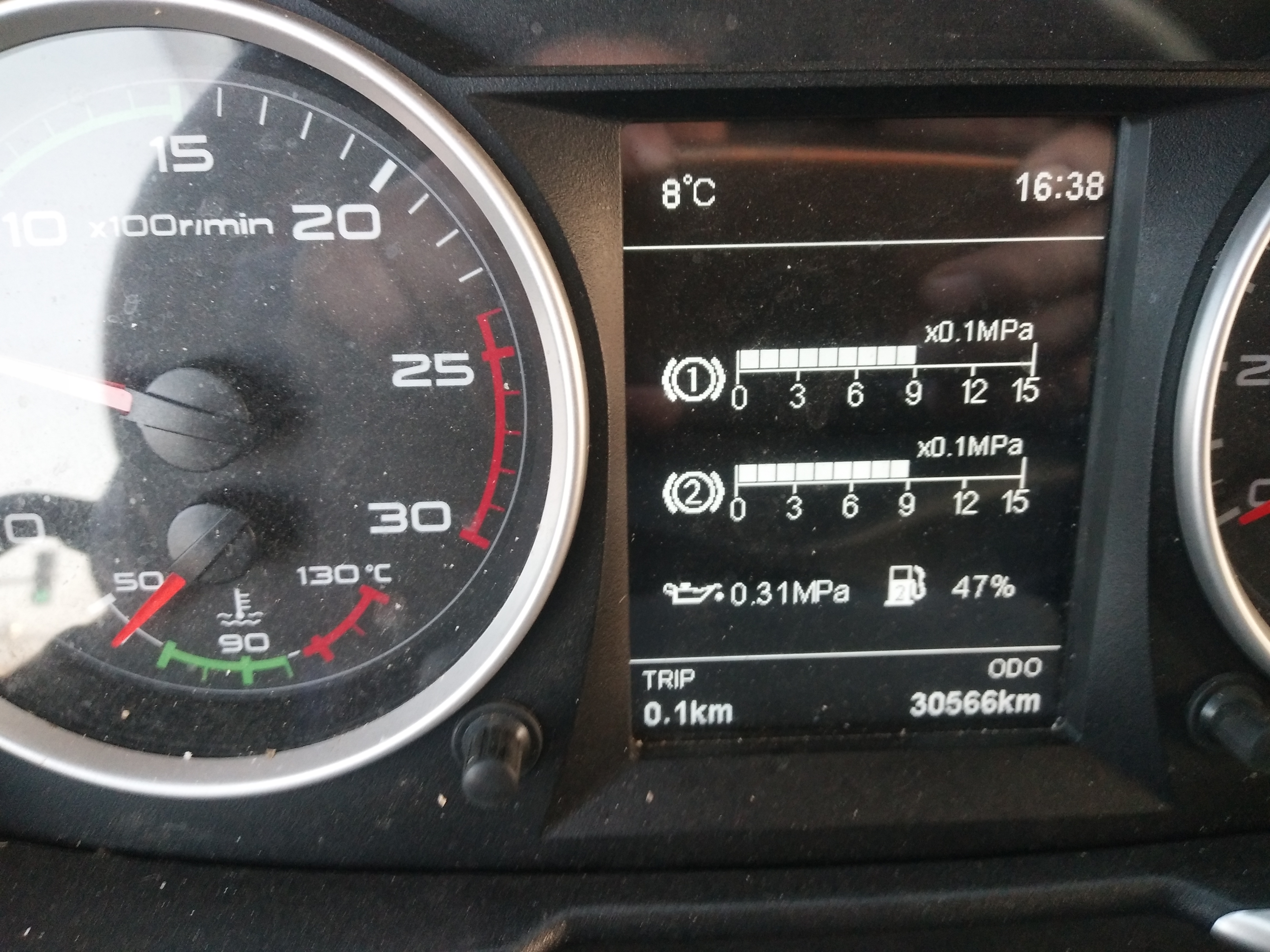 一汽解放 新j6p重卡 500马力 6x4牵引车(ca4250p66k25t1a1e5)