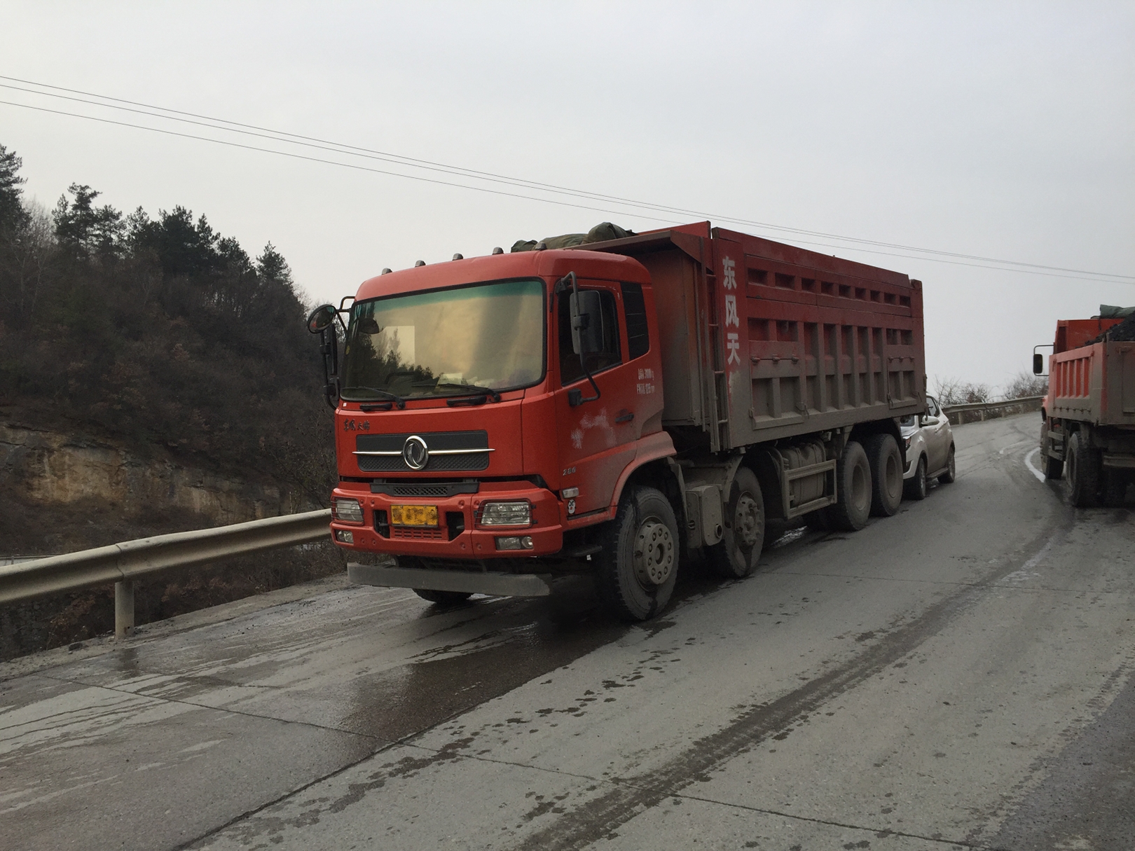 东风商用车 天锦重卡 310马力 8X4 6.2米自卸车(DFH3310B2)口碑