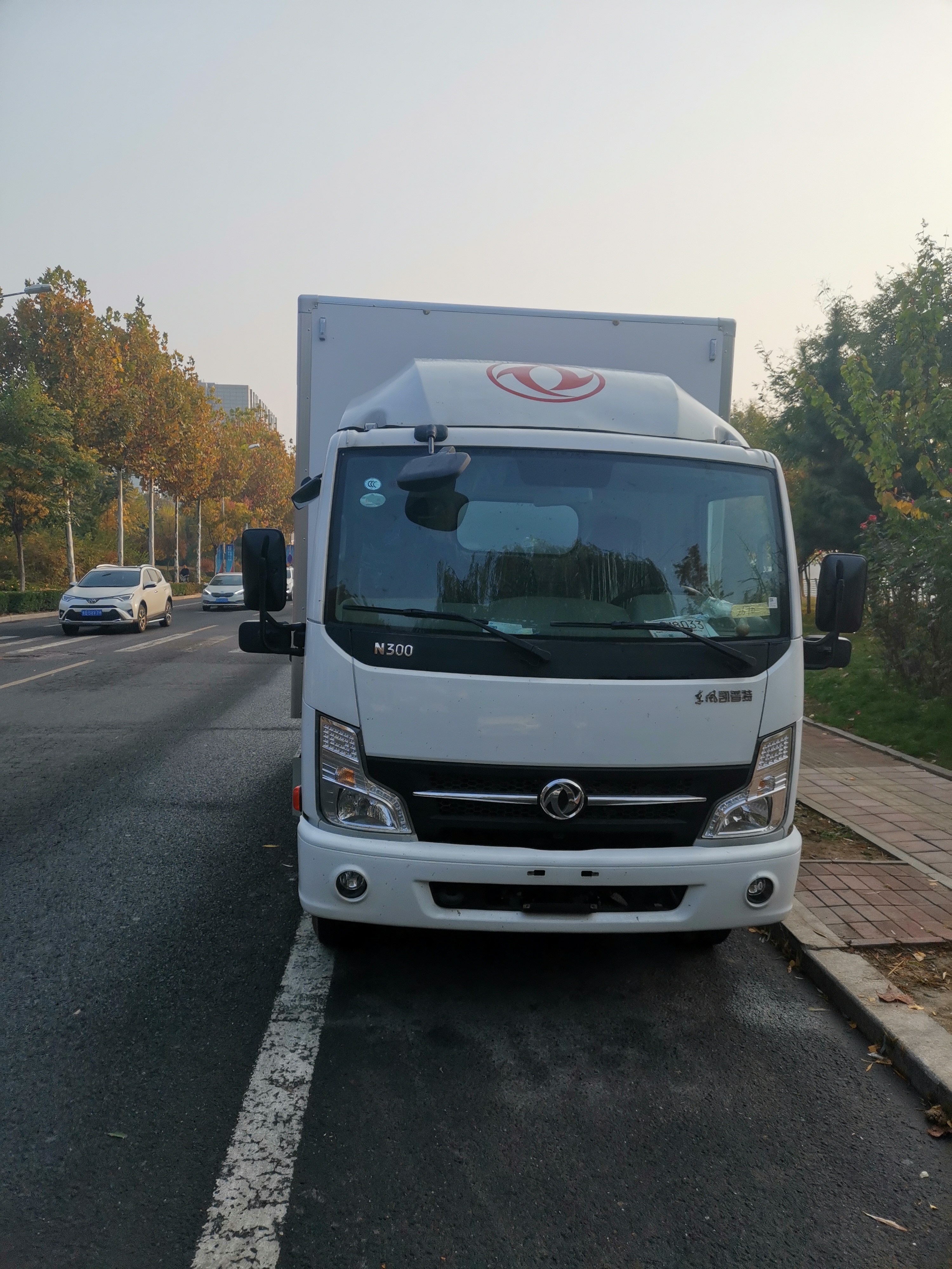 东风凯普特n300115马力417米单排栏板轻卡