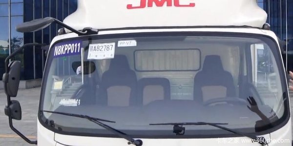江铃 凯运升级版 中体 109马力 4.1米单排厢式轻卡(液刹)(JX5040XXYXGB2)口碑