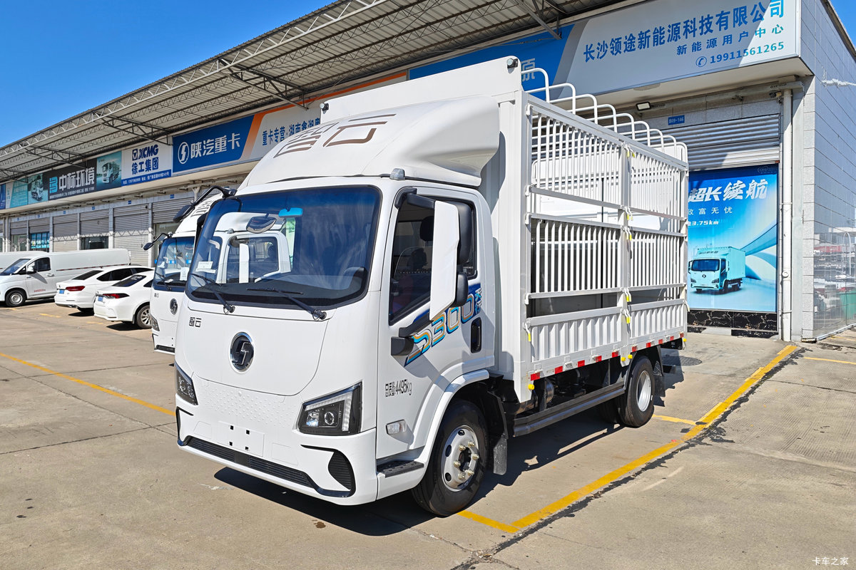 陕汽智云S300 4.18米纯电动仓栅式轻卡100.07kWh 陕汽智云S300 4.18米纯电动仓栅式轻卡100.07kWh