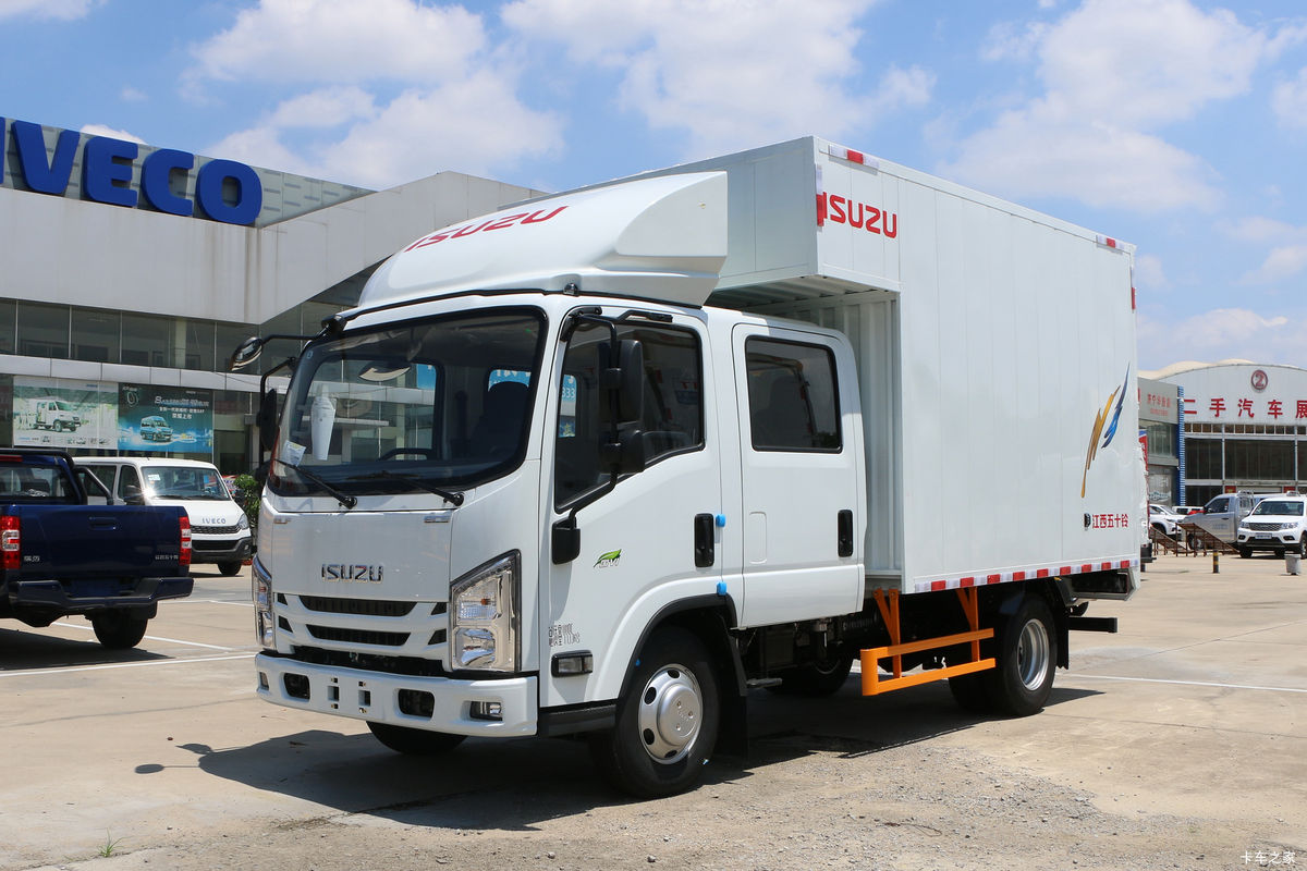 江西五十铃翼放ES5 127马力 3.105米双排厢式轻卡