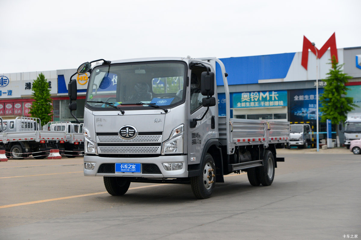 解放领途F3 150马力 4.2米单排栏板轻卡 解放领途F3 150马力 4.2米单排栏板轻卡