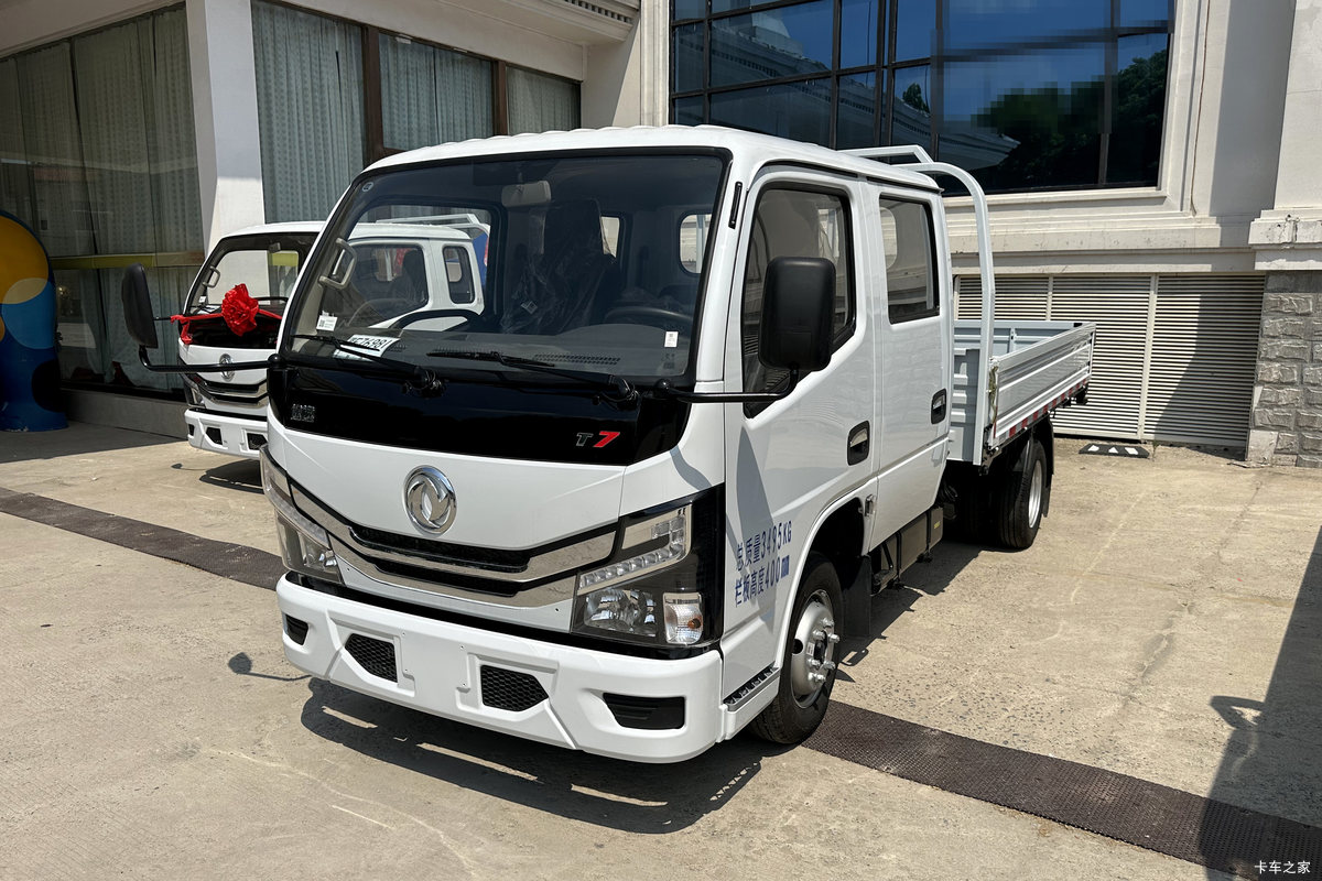 东风途逸T7 Pro 汽油 120马力 3.1米双排栏板微卡 东风途逸T7 Pro 汽油 120马力 3.1米双排栏板微卡