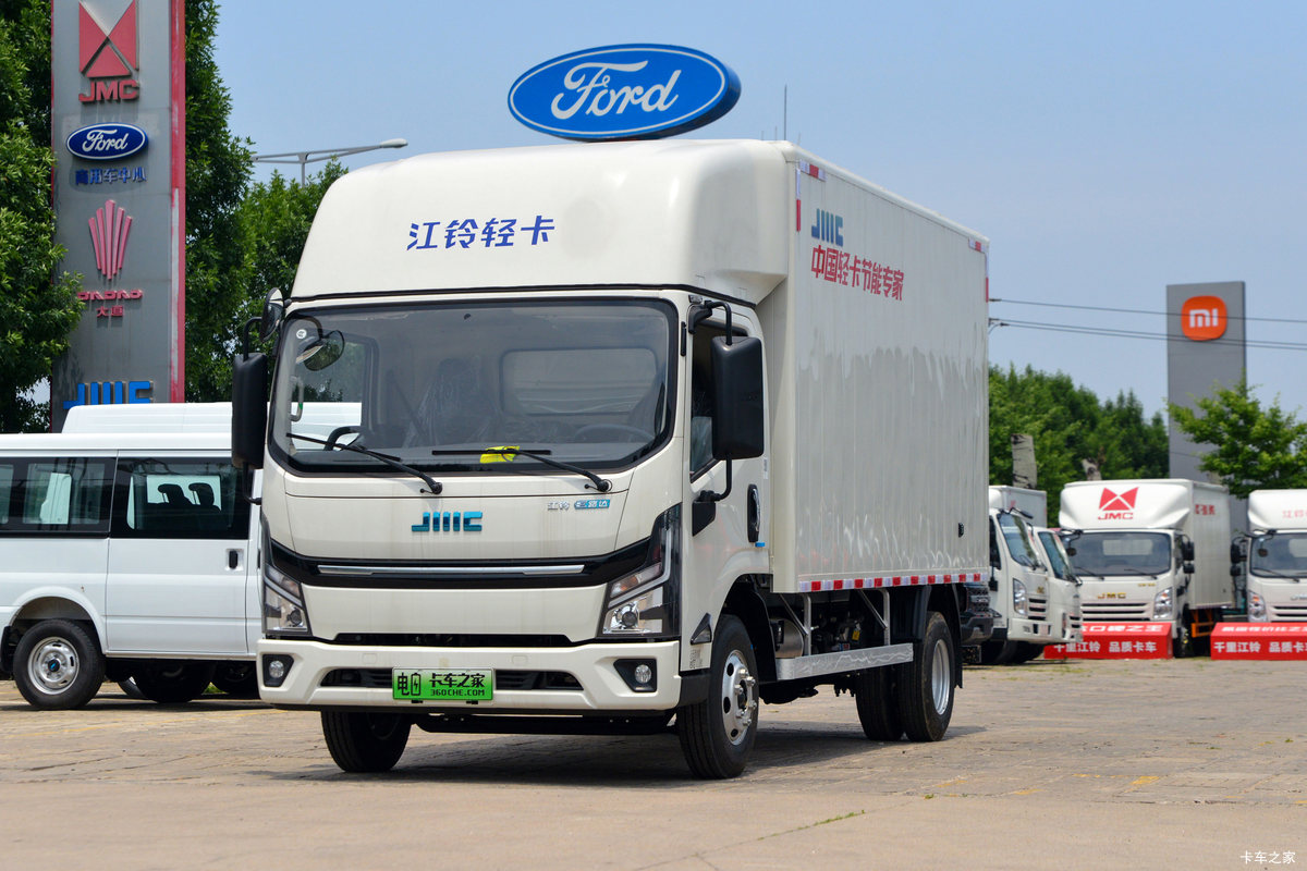江铃E路达 Max 4.2米单排纯电动厢式轻卡140.41kWh 江铃E路达 Max 4.2米单排纯电动厢式轻卡140.41kWh